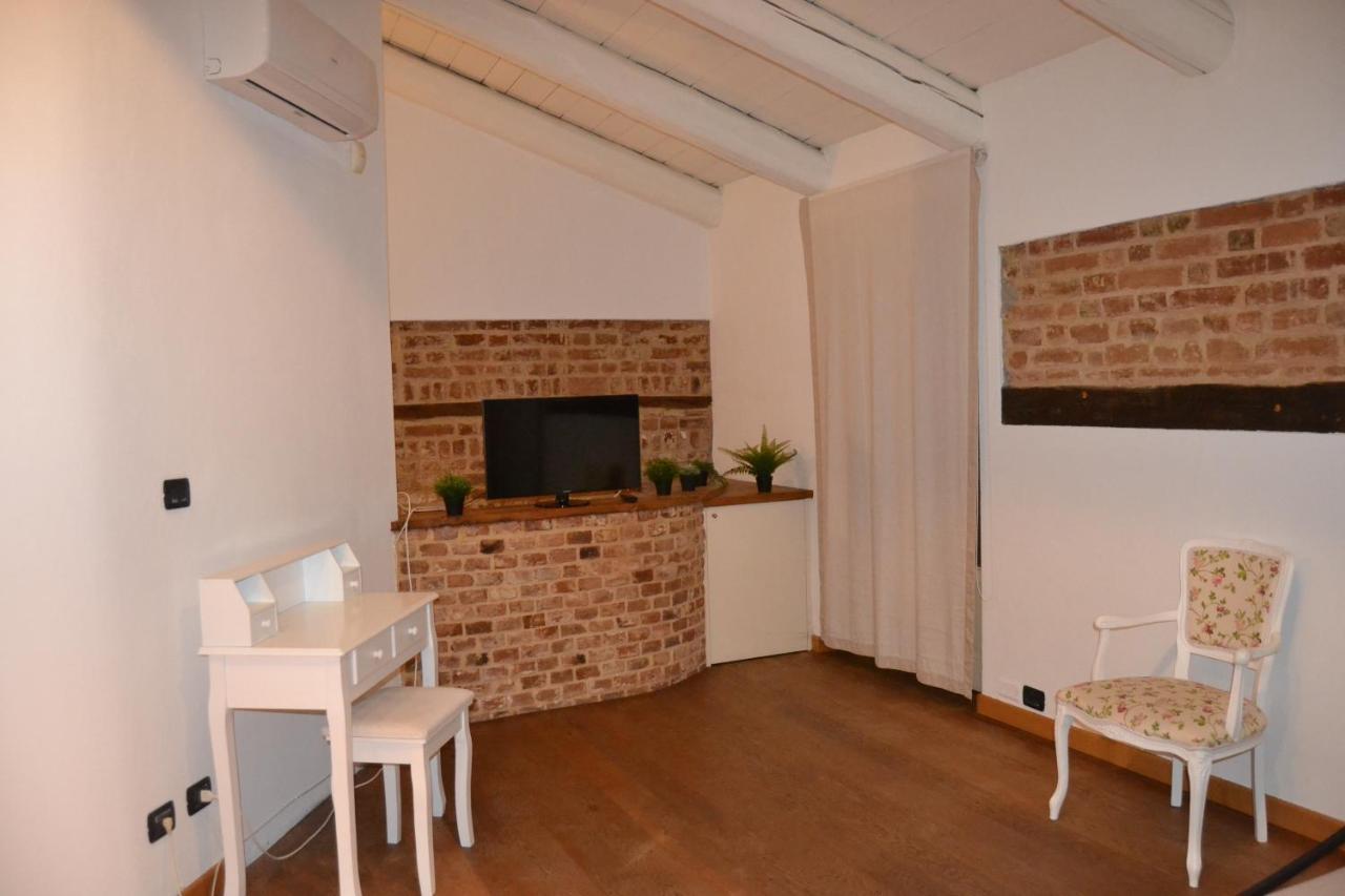 Casa Chiara Apartment คิเอริ ภายนอก รูปภาพ